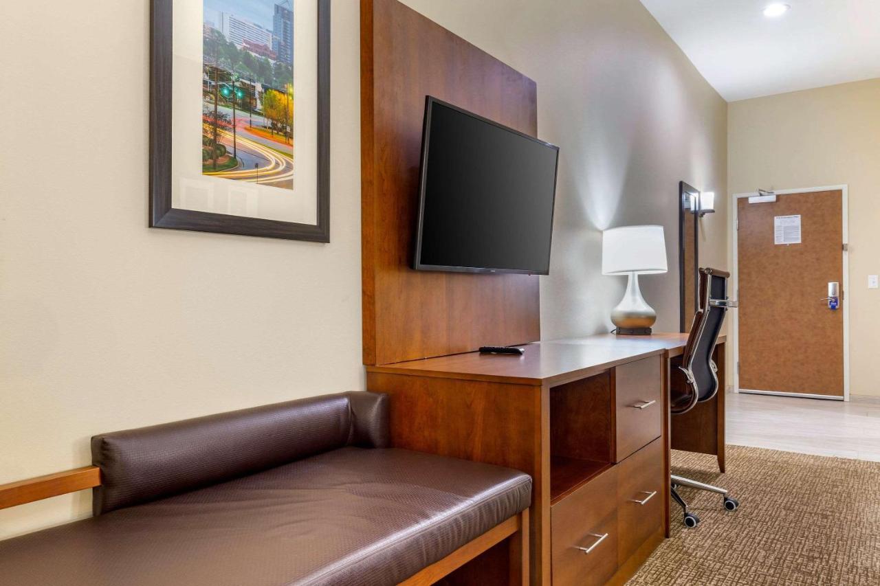 Comfort Suites Greensboro-High Point Extérieur photo