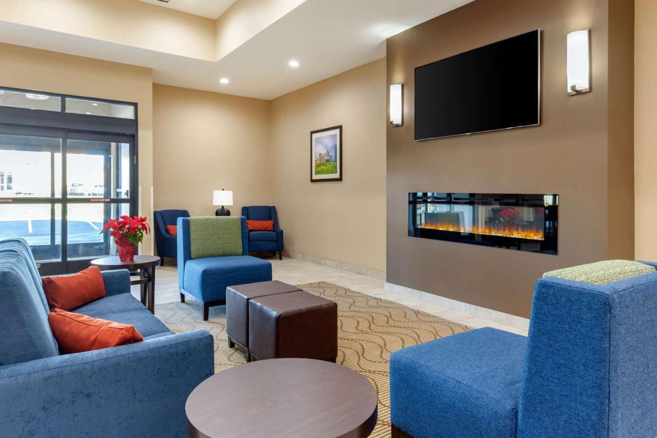 Comfort Suites Greensboro-High Point Extérieur photo