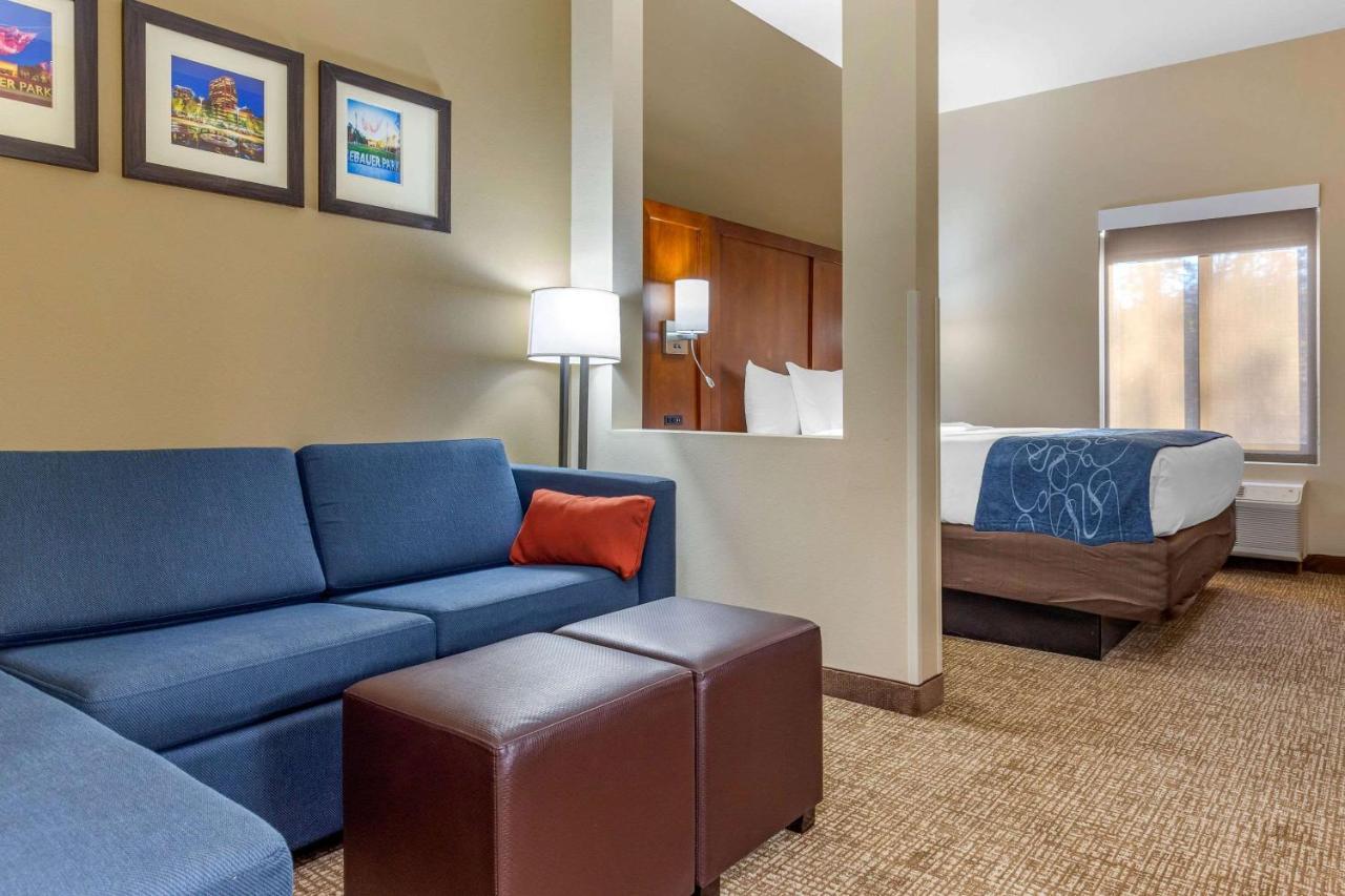 Comfort Suites Greensboro-High Point Extérieur photo